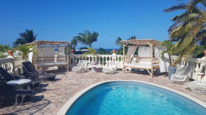 LE MOULIN DE LA BAIE piscine vue mer